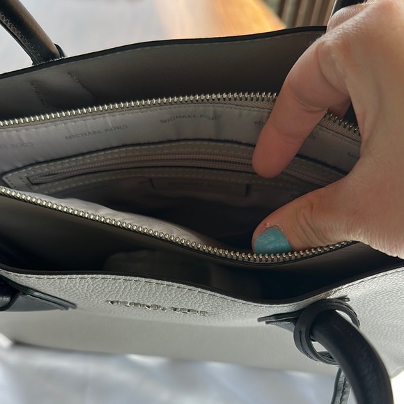 Michael Kors Gray and Black Women's Bag - Picture 3 of 8